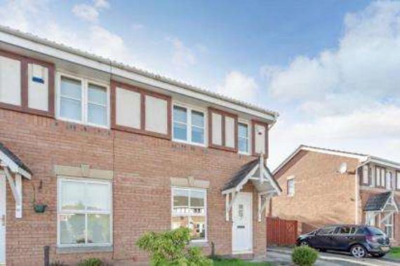 2 Bedroom End of Ter...